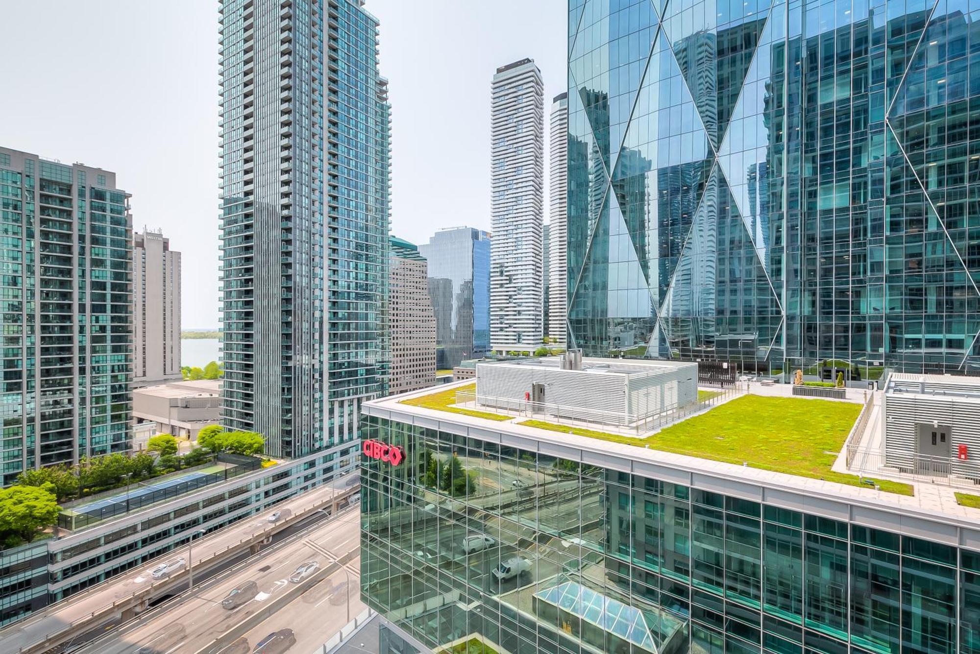 Rivetstays - The Yonge Toronto Exterior photo